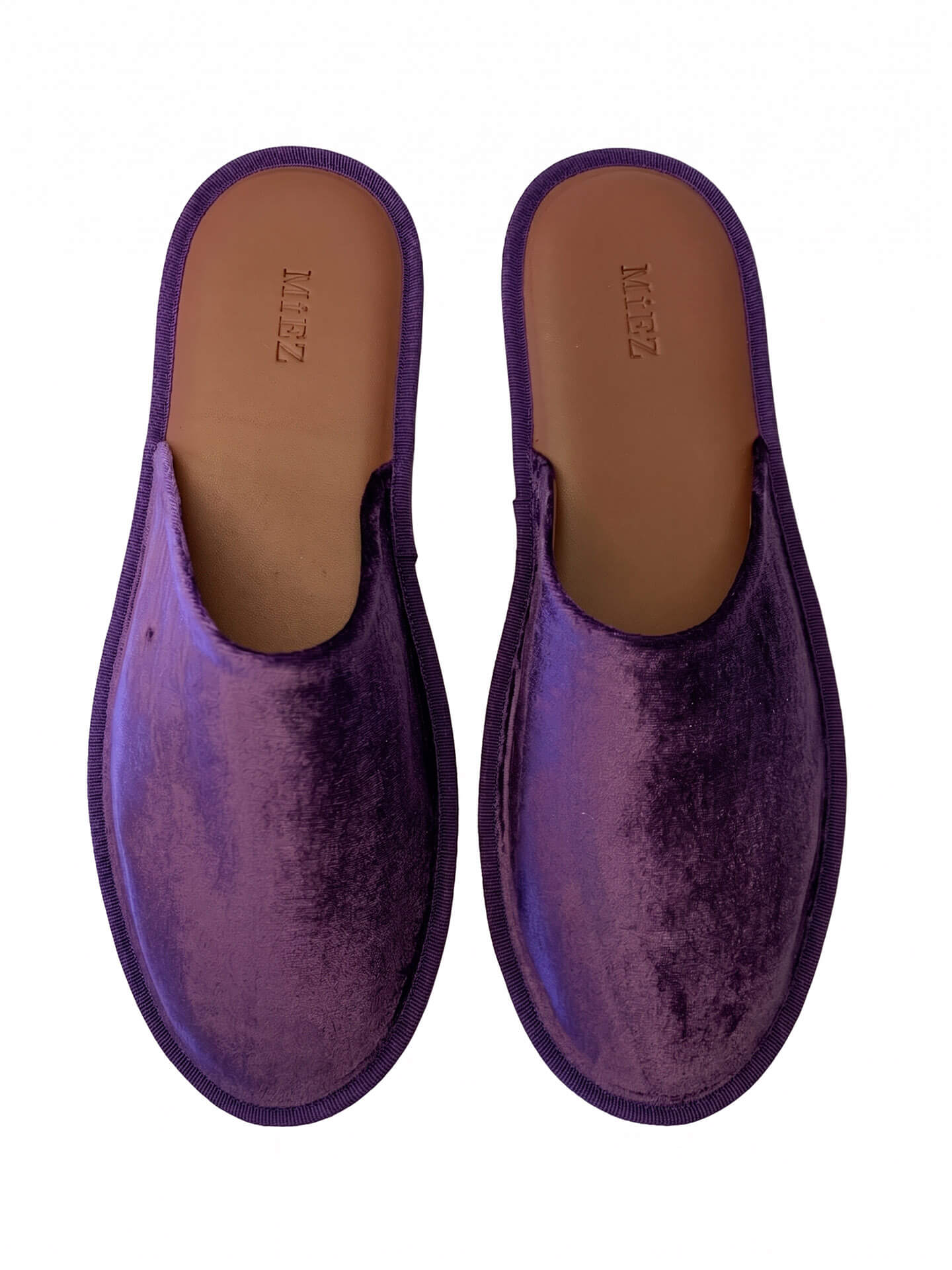 The Velvet Slipper, mulberry