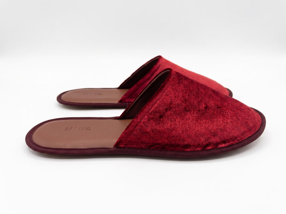 La Ciabatta in velluto, deep red