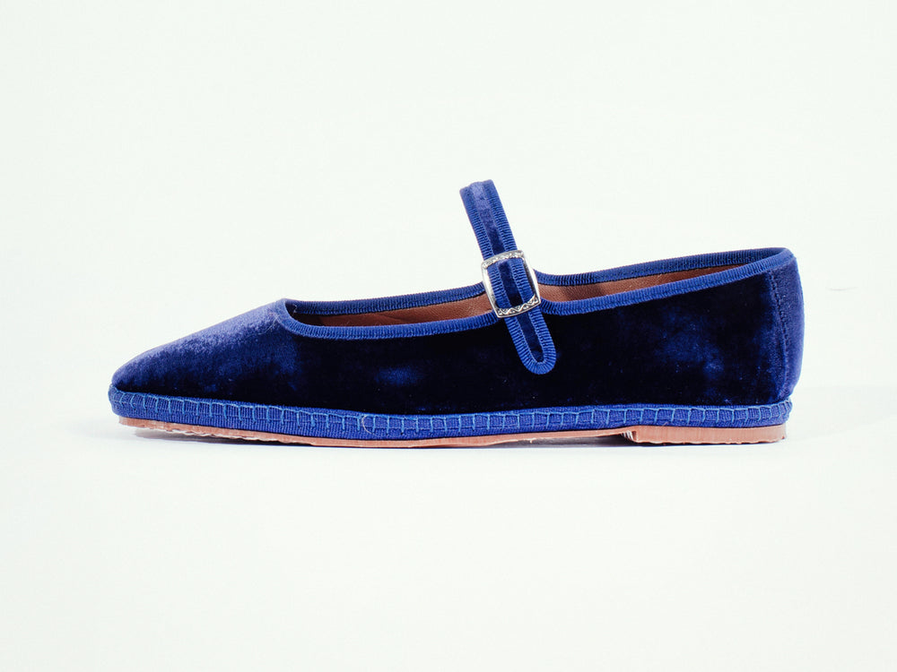 Mary Jane, silk velvet distinguished