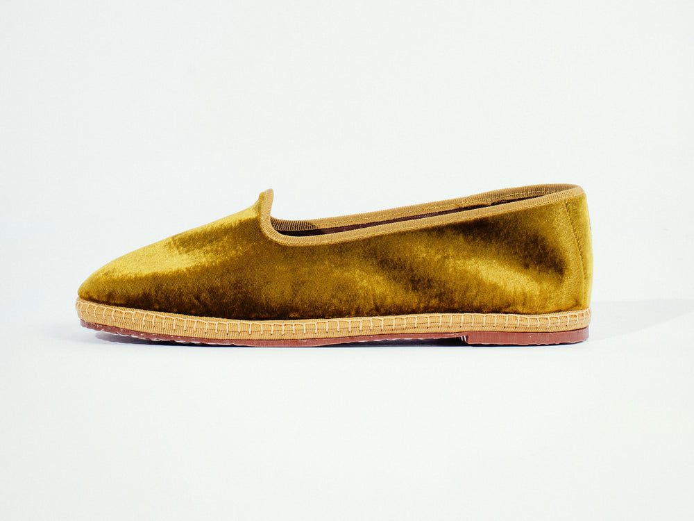La friulana, silk velvet chestnut