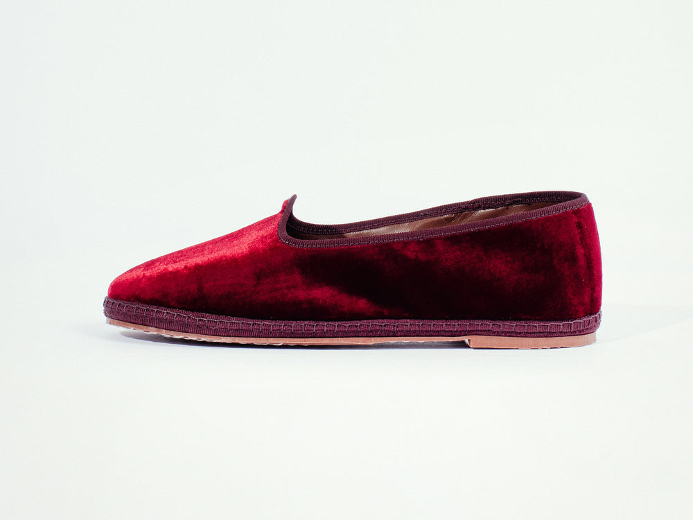 La friulana, silk velvet deep red
